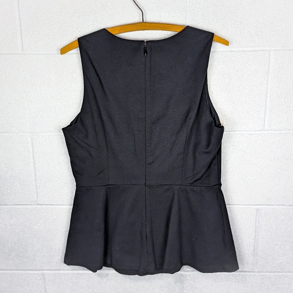 Banana Republic Size 10 Structured Sleeveless Blouse Tailored Cream Black Peplum - Picture 3 of 5